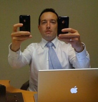 how-to-hire-a-social-media-manager How to hire and recruit a social media manager or community manager